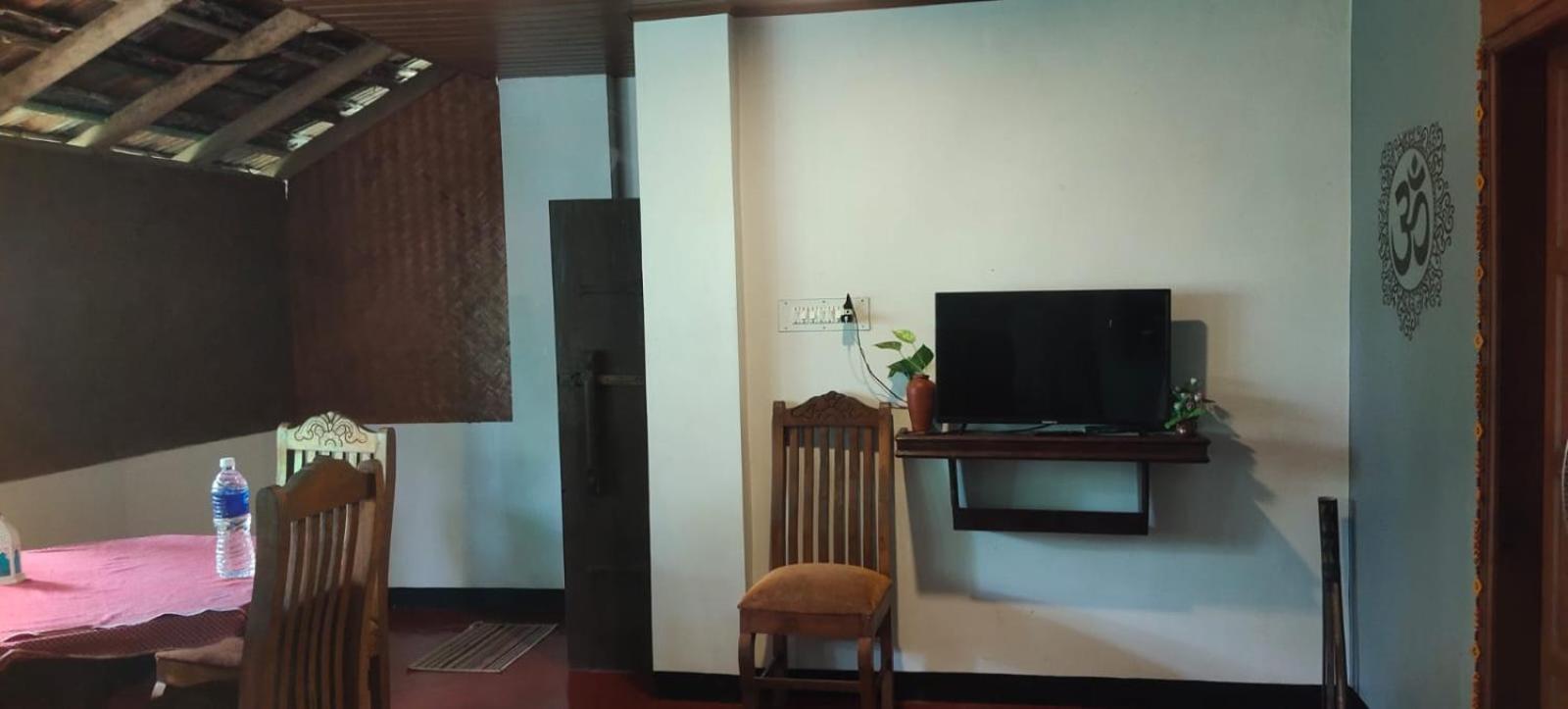 Ambadi'S Villa -Lake View Resort Pallipuram 外观 照片